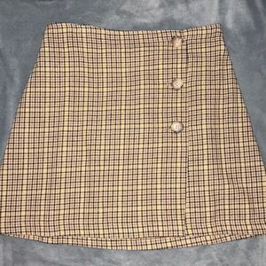 American eagle plaid skirt for fall with buttons
